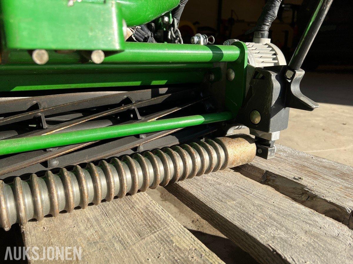 2017 John Deere 220 E-Cut Hybrid Green Klipper
